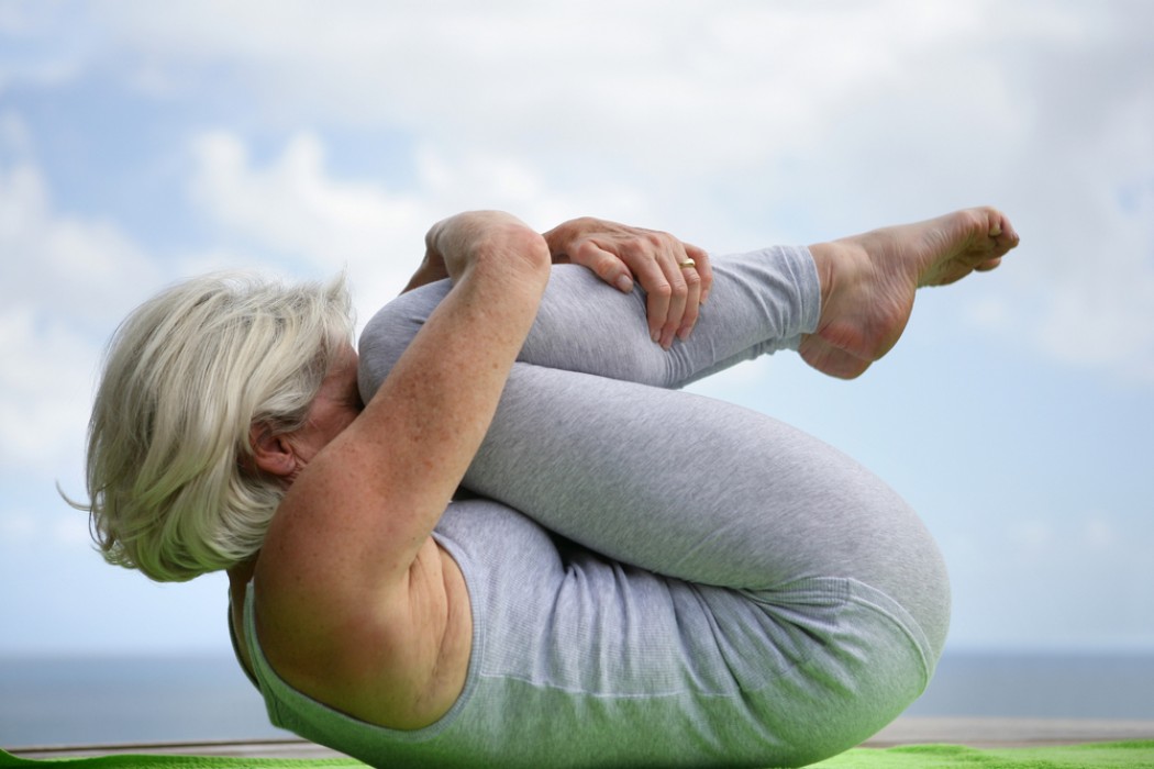 Особенности практики йоги для пожилых людей