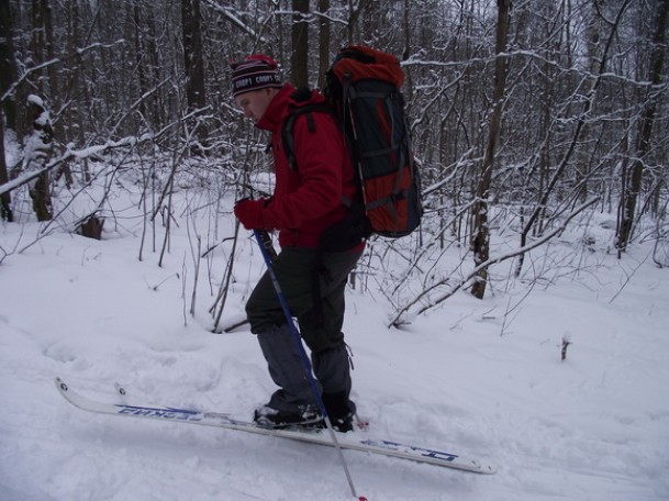 Техника подъема на лыжах в гору: подъём ступающим шагом