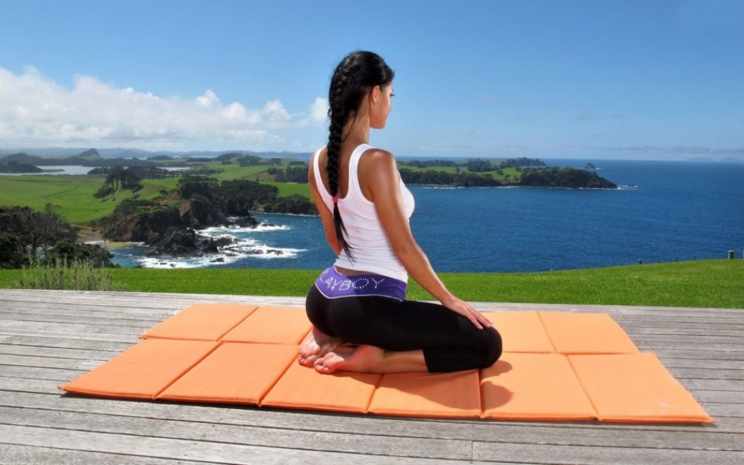 Основные особенности йоги для женщин
