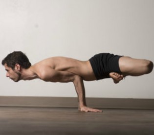 Польза йоги для мужского здоровья