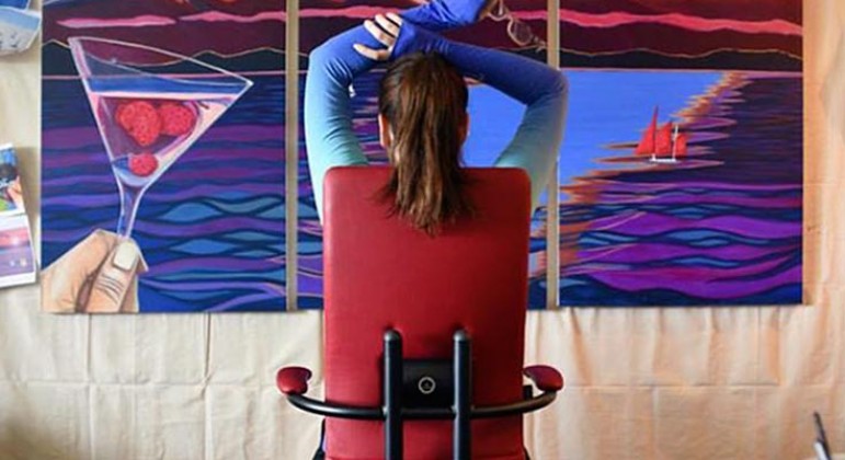 Упражнения при сидячей работе для женщин: эффективных упражнений
